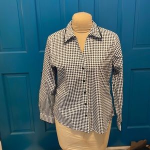 Hounds tooth black button up blouse in size 16P. By Christine Invest Gold Label